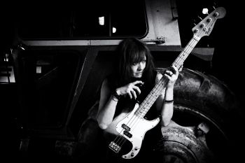 Bass Lady bw2